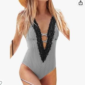 Cupshe Deep V Vintage Lace One Piece